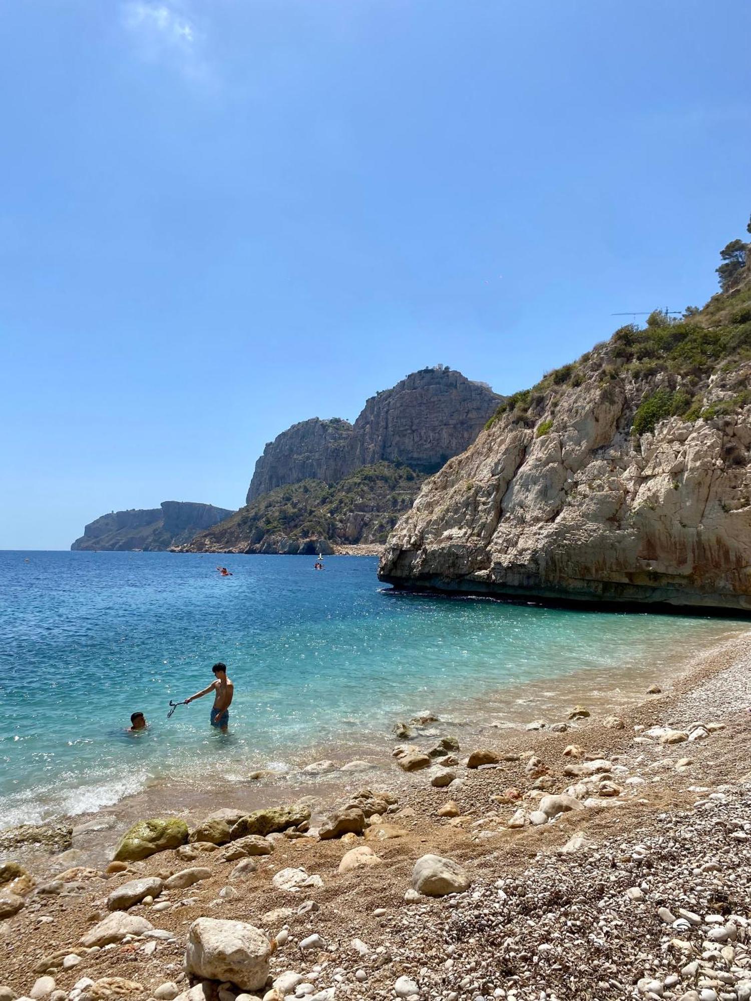 Natalie Calpe Sun 100M To The Beach Center Exterior foto